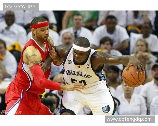 【现场】难兄难弟狭路相逢 独行侠阴郁更甚灰熊 【现场】难兄难弟狭路相逢 独行侠阴郁更甚灰熊